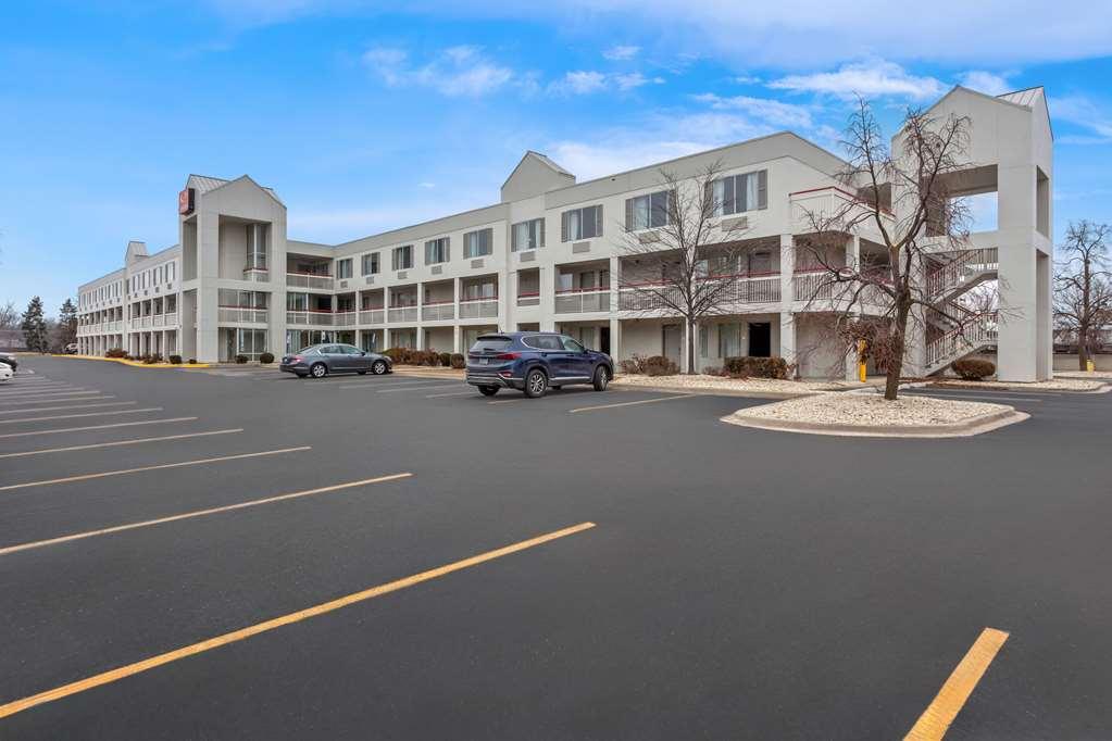 Econo Lodge Willowbrook Exterior foto